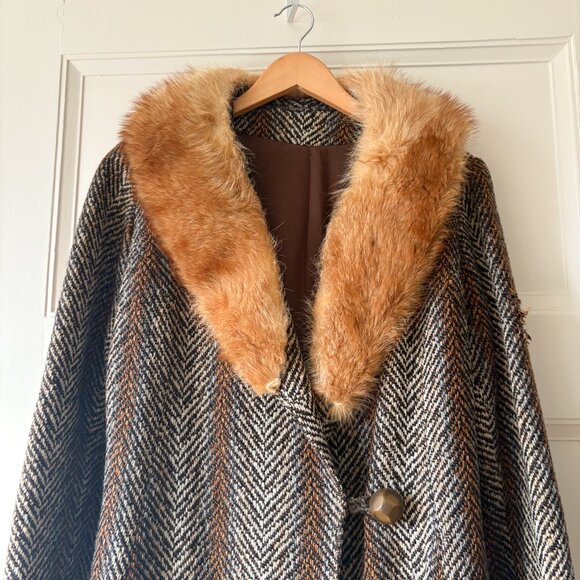 Vintage 1960s Wool Herringbone Tweed Coat with Fur Shawl Collar - Picture 1 of 9